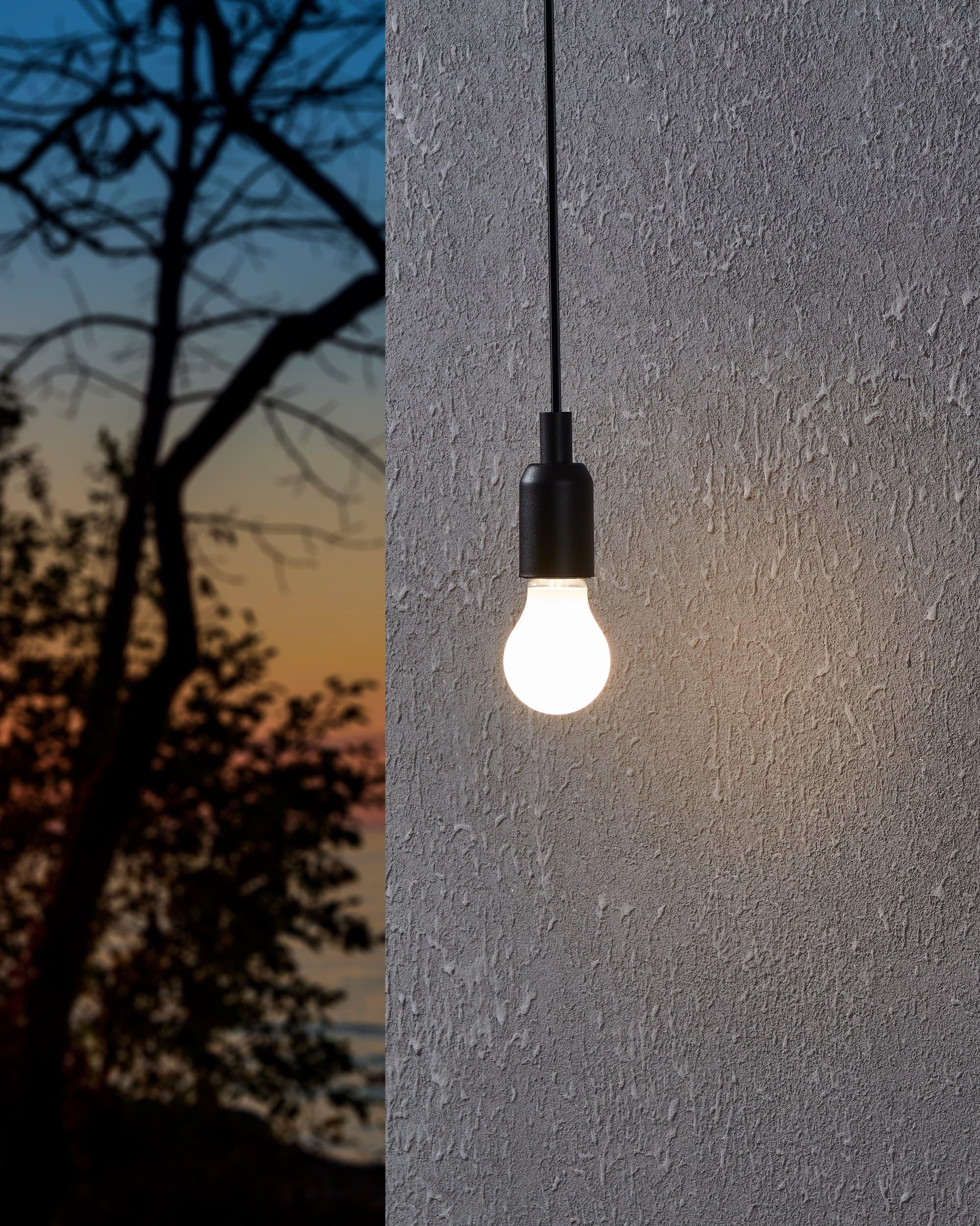 eglo-tag-nacht-e27-led-lampe-4-5-w-a60-6-cm-mit-d-mmerungssensor-warmwei image 2