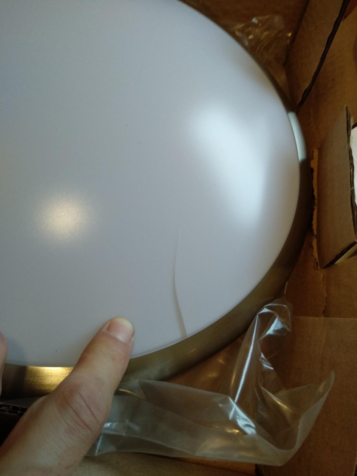 Schöne helle Deckenlampe für den Flur