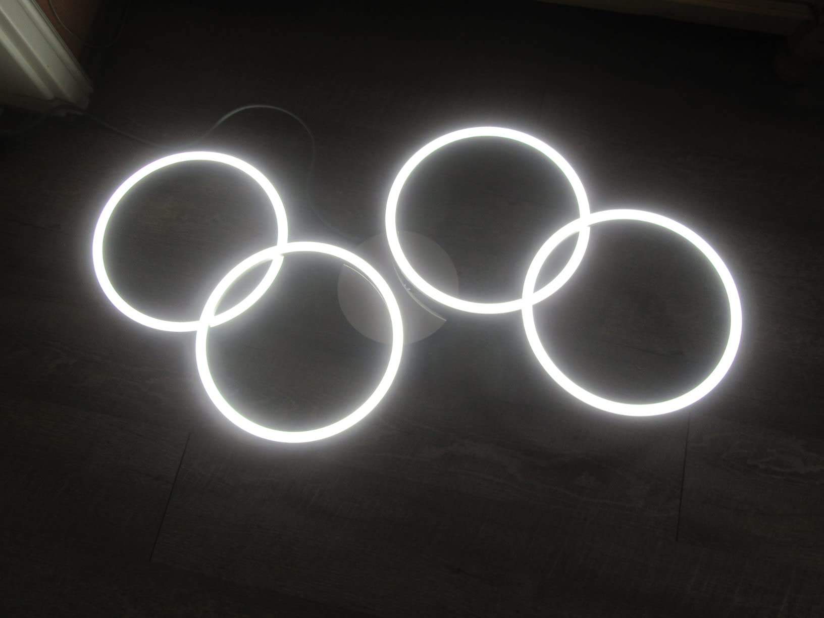 Brummen bei gedimmtem Licht