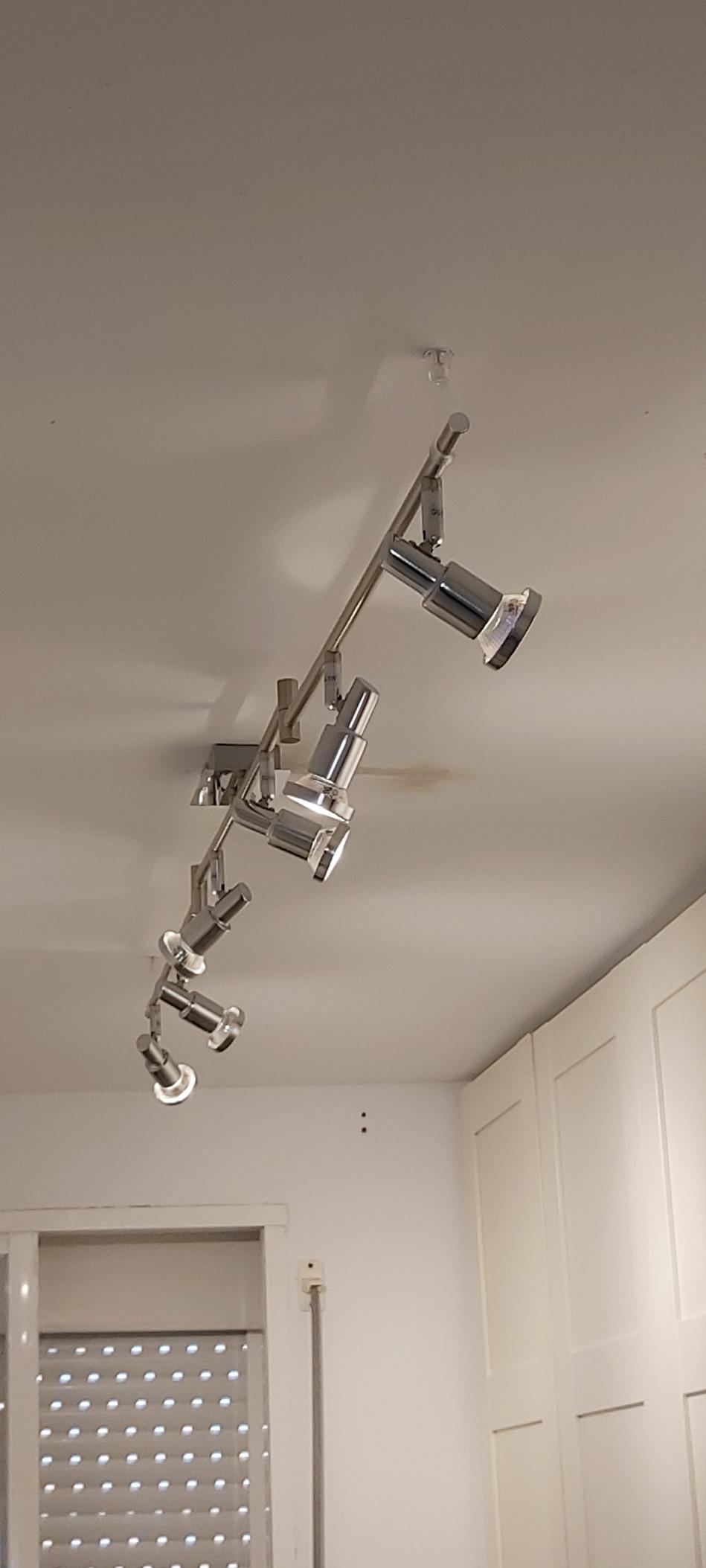 Solide Deckenlampe für viel Licht