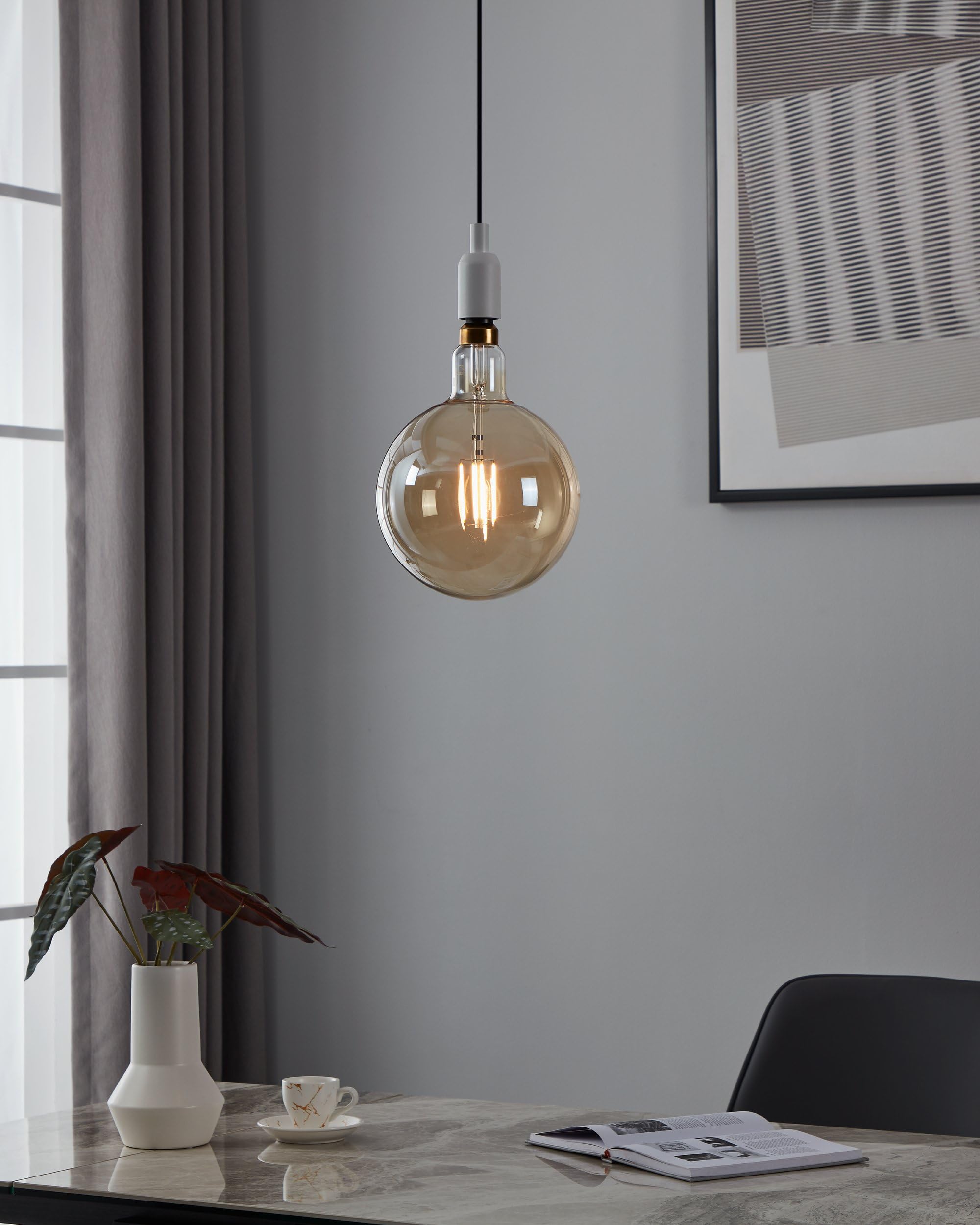 eglo-big-size-g200-globe-e27-led-amber-vintage-dimmbar-30-5-cm-4w-400lm-2200k image 2