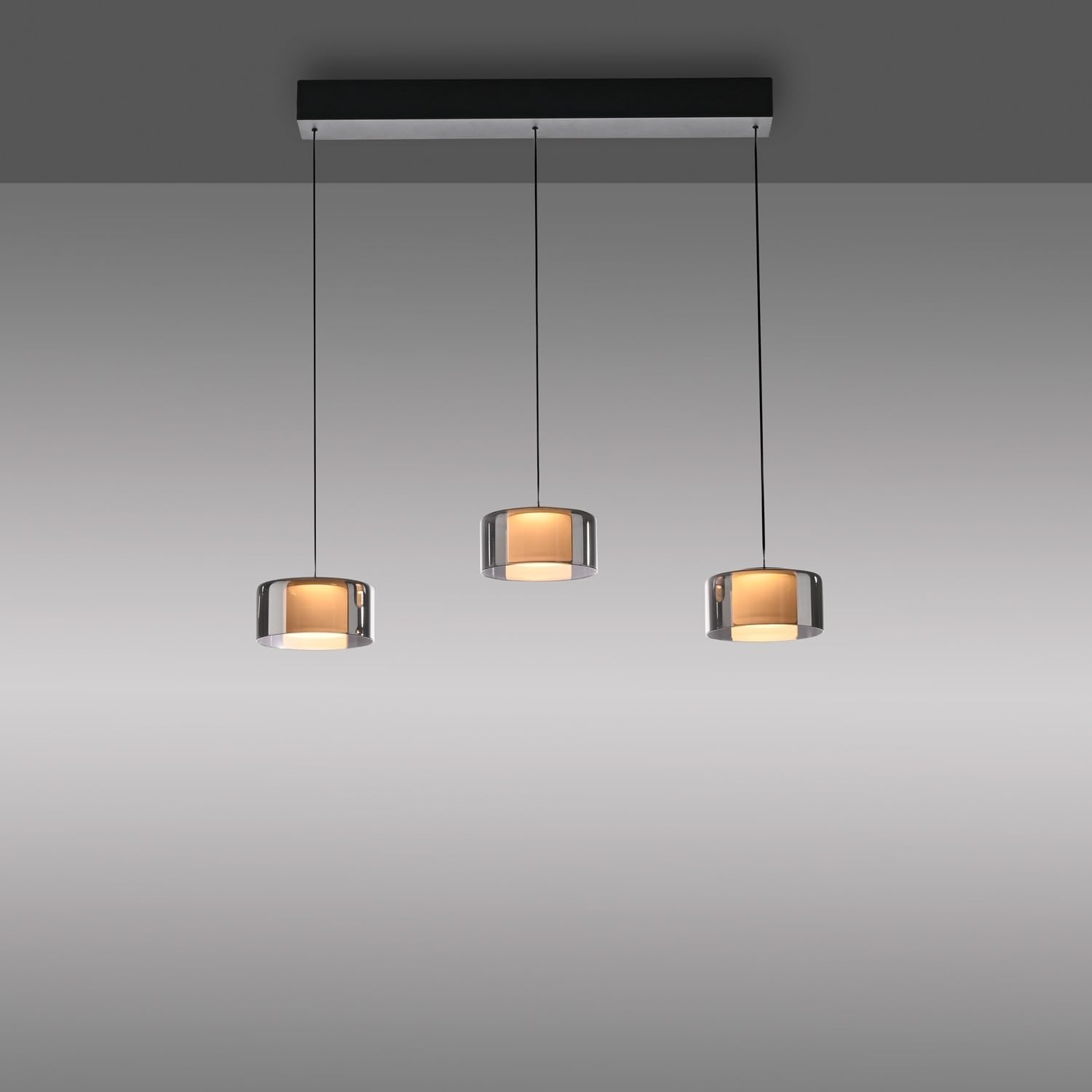 paul-neuhaus-rika-led-pendelleuchte-3-flammig-180-cm-schwarz-rauchglas image 3