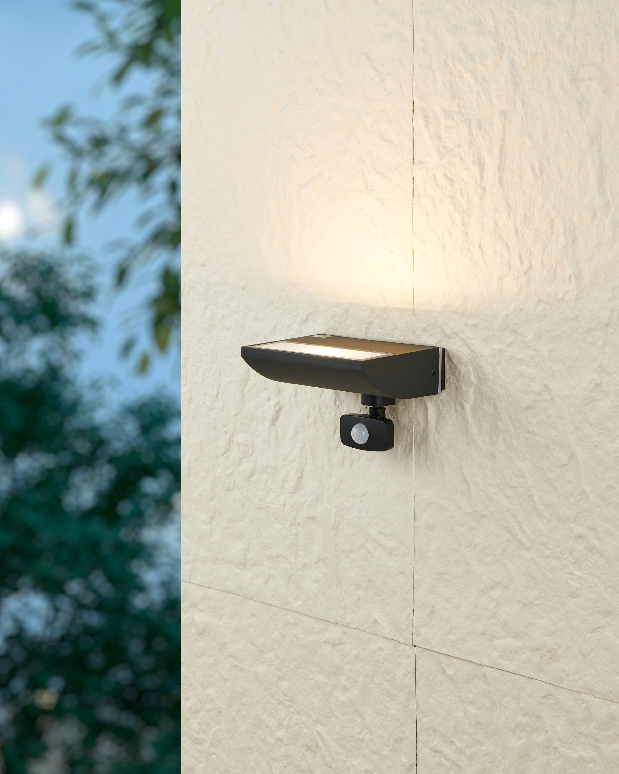 eglo-sorronaro-led-au-en-wandlampe-mit-bewegungsmelder-und-d-mmerungssensor-ip44 image 3