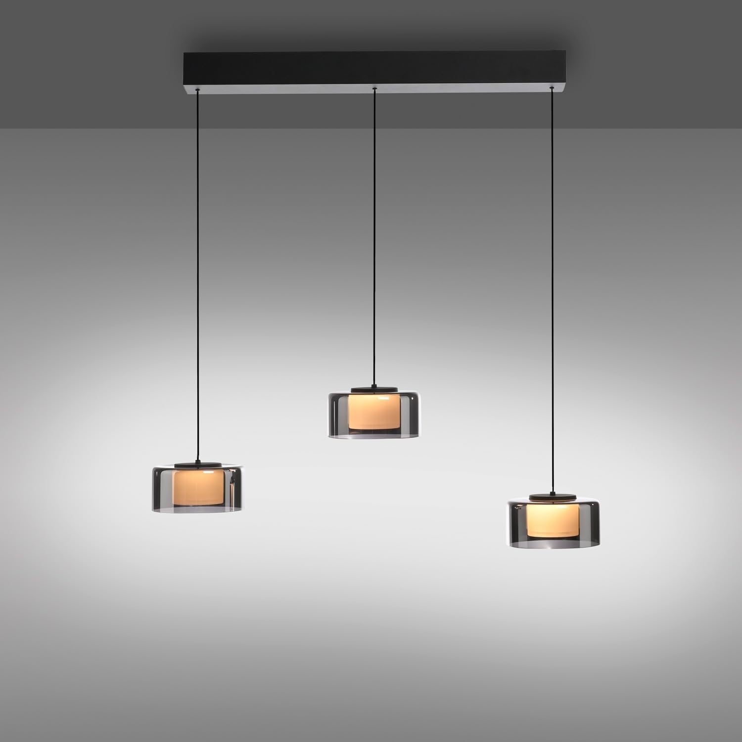 paul-neuhaus-rika-led-pendelleuchte-3-flammig-180-cm-schwarz-rauchglas image 4