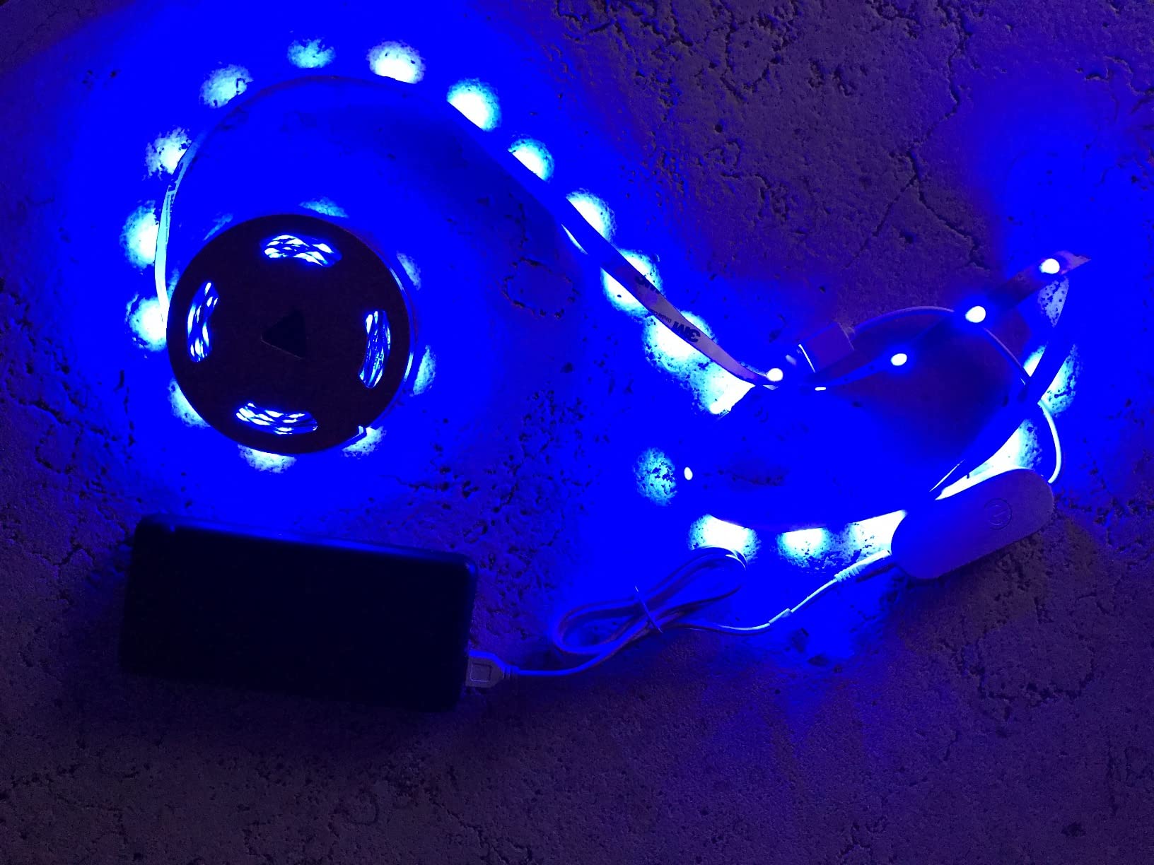 Hält und leuchtet