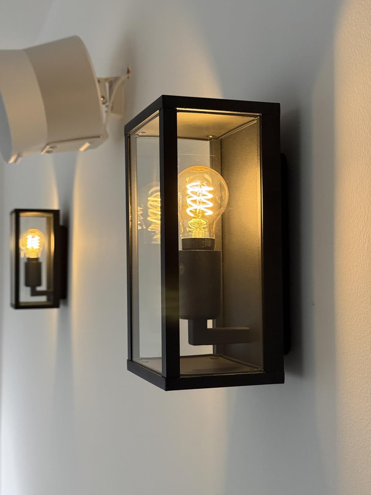 Solide Außenlampe