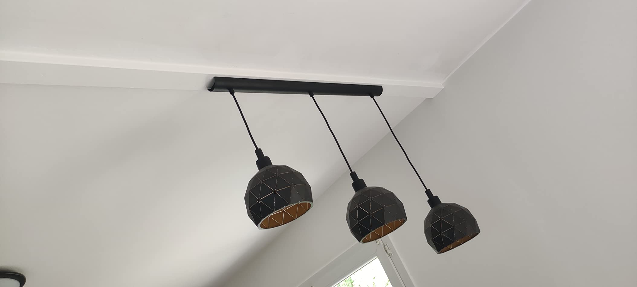 Eleganter Hingucker überm Tisch