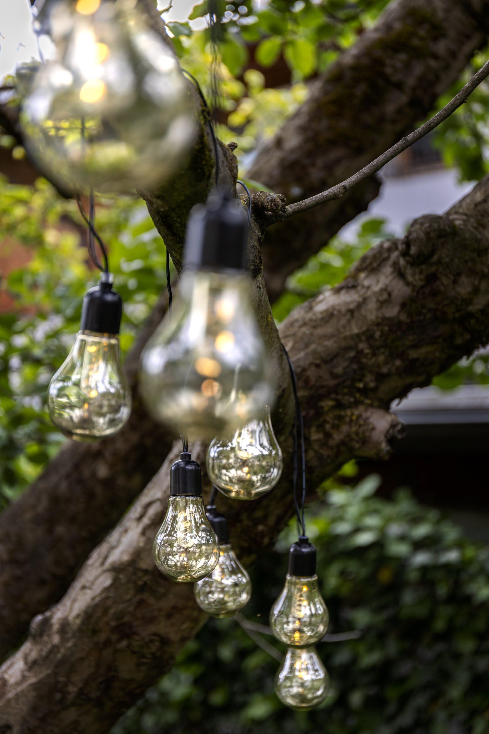 eglo-libisa-led-lichterkette-4-05-m-mit-10-birnen-warmwei-ip44 image 3