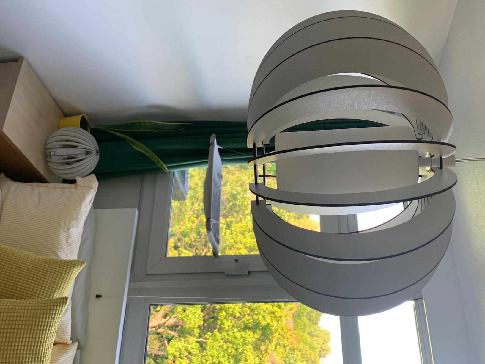 Wunderschönes Lichtspiel am Esstisch