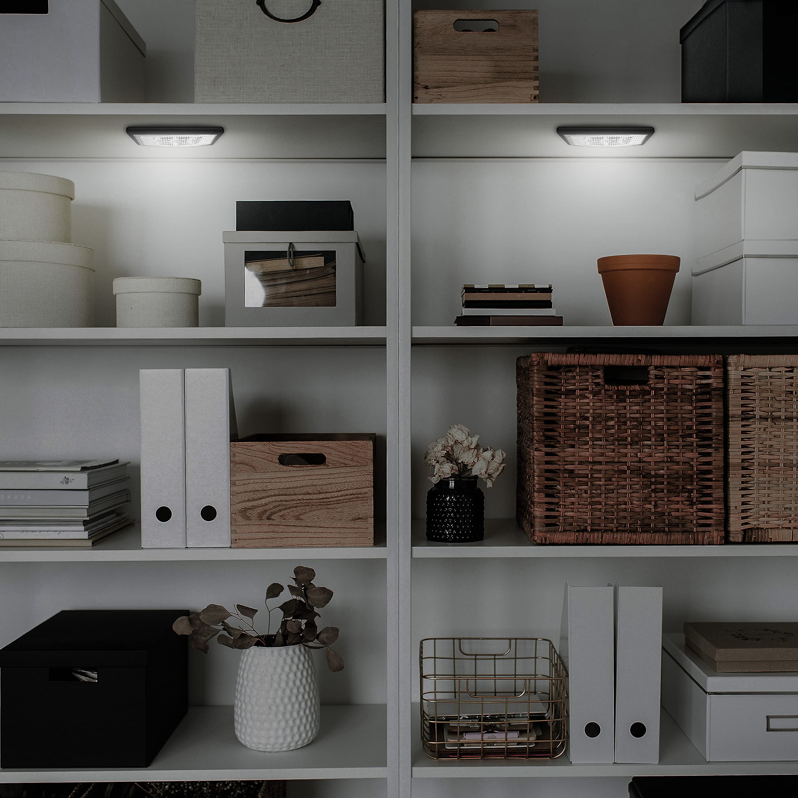 briloner-led-push-light-unterbauleuchte-batteriebetrieben-schwarz-selbstklebend image 3
