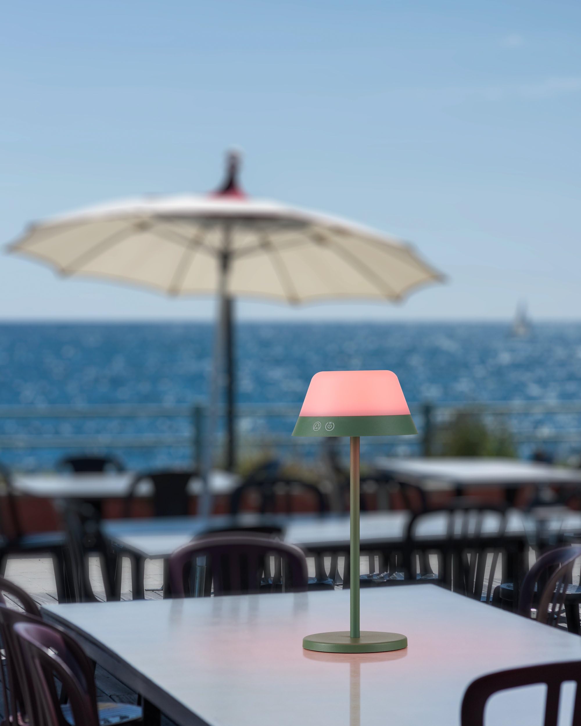 eglo-meggiano-led-outdoor-tischlampe-akku-dimmbar-rgb-ip54 image 2