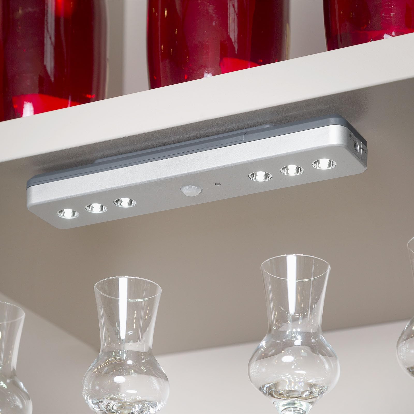 briloner-led-schrankleuchte-mit-bewegungsmelder-21-cm-batterie-silber image 3