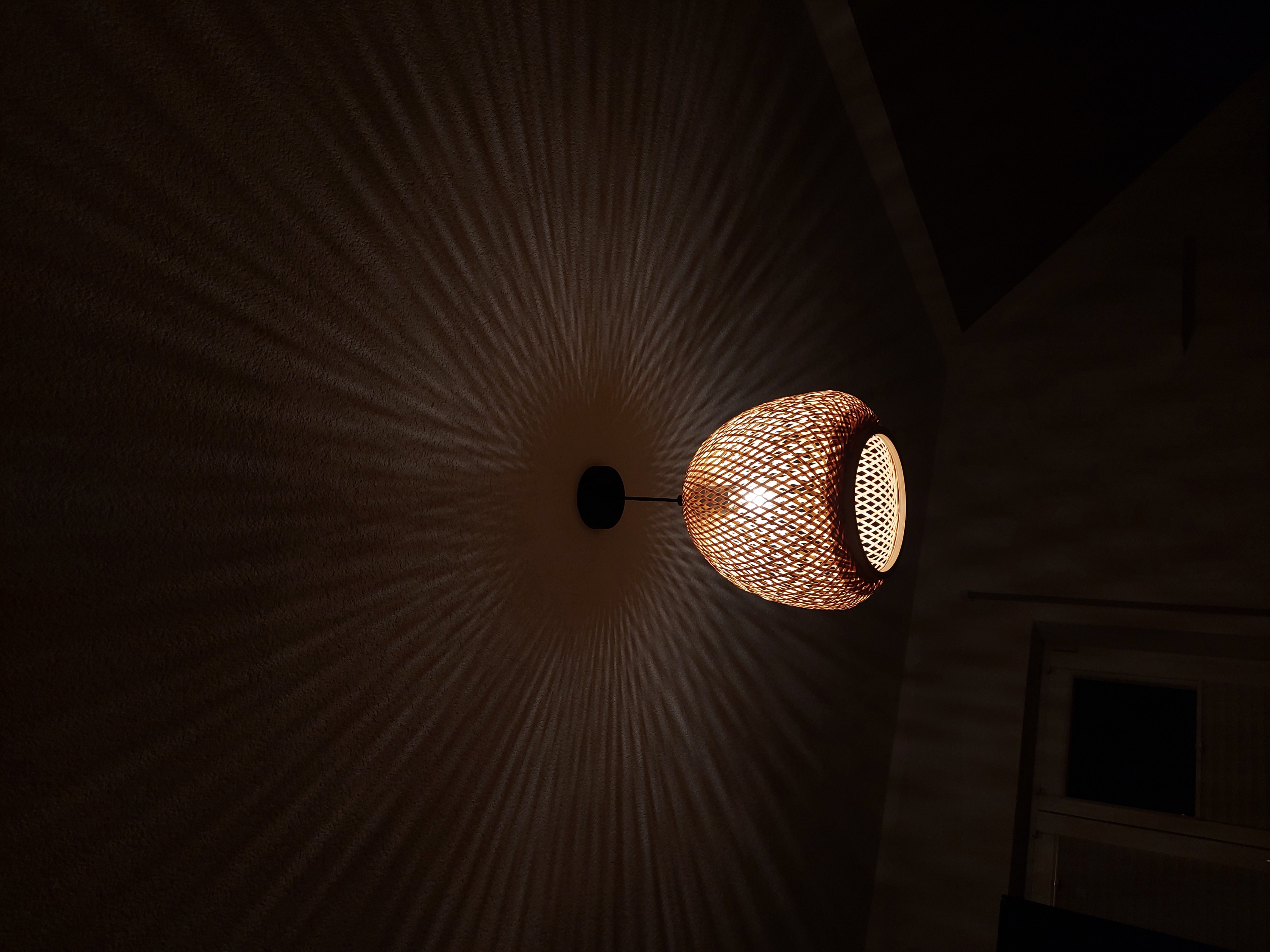 Wunderschöne Naturlampe