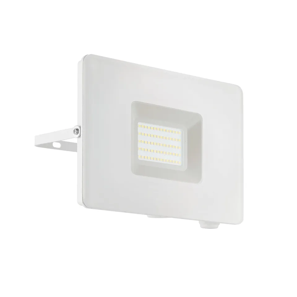 eglo-faedo-3-led-au-en-strahler-mit-bewegungsmelder-schwarz-50-watt-ip44 image 1