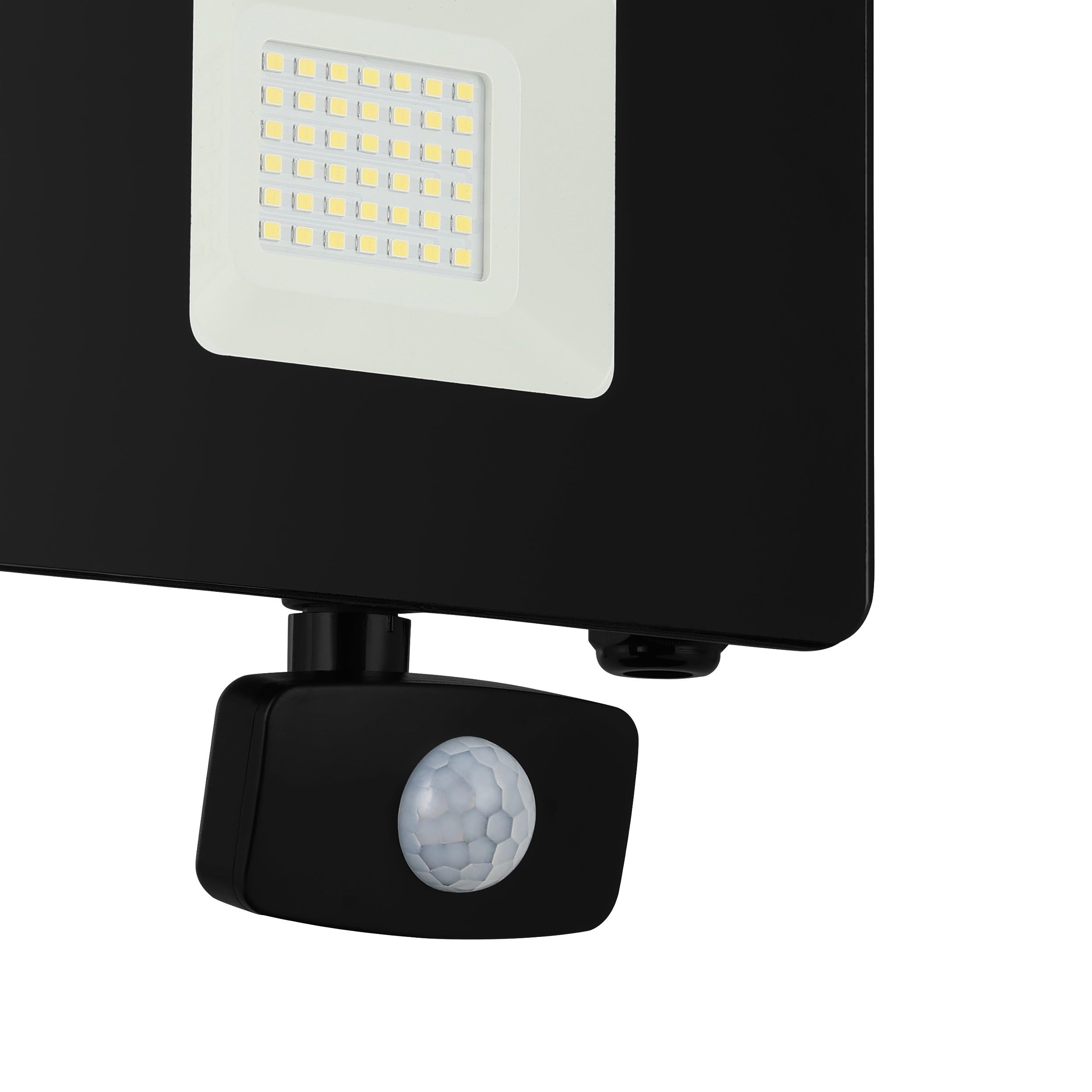 eglo-faedo-3-led-au-en-strahler-30w-mit-bewegungsmelder-ip44-wei image 5