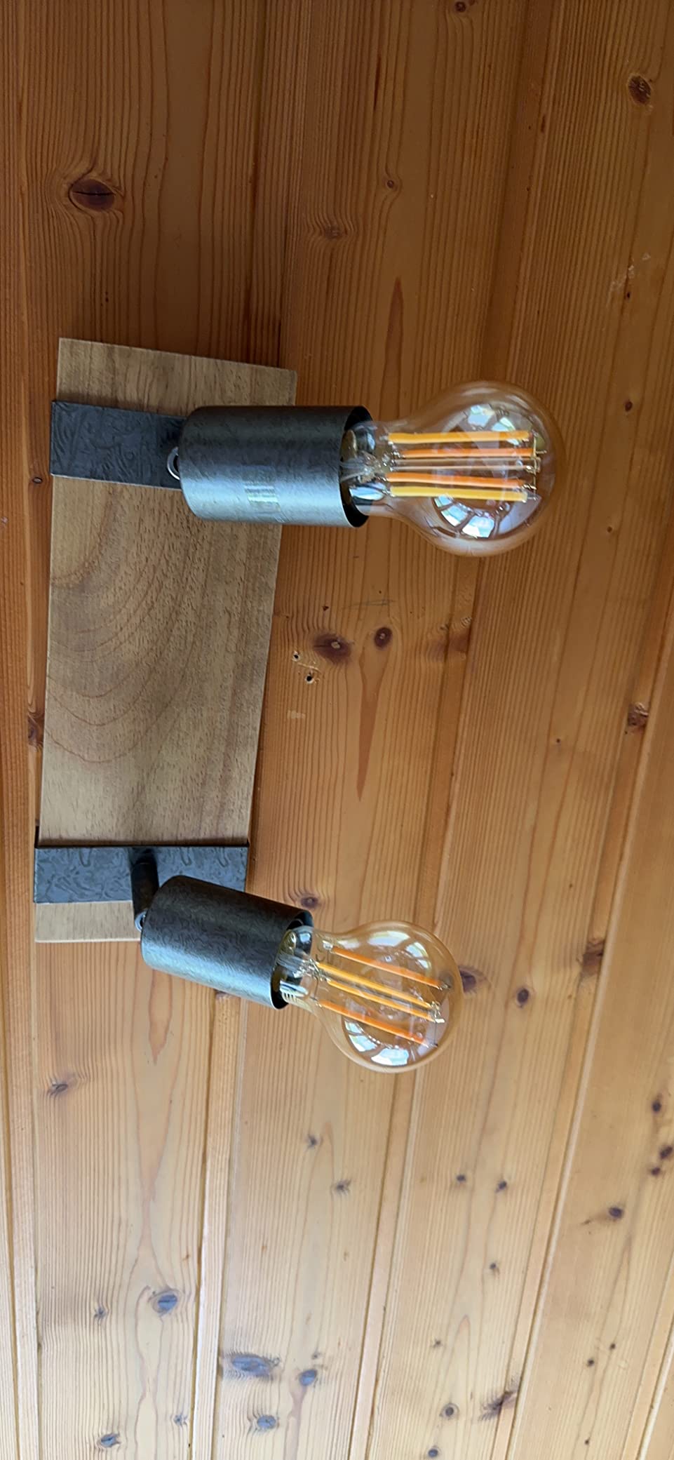 Holz trifft Schwarz – mega