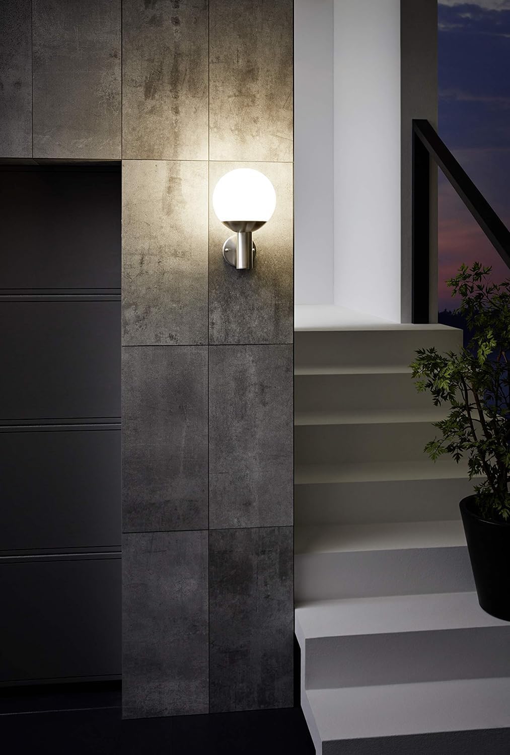 eglo-nisia-c-smart-home-led-wandlampe-au-en-ip44-e27 image 4