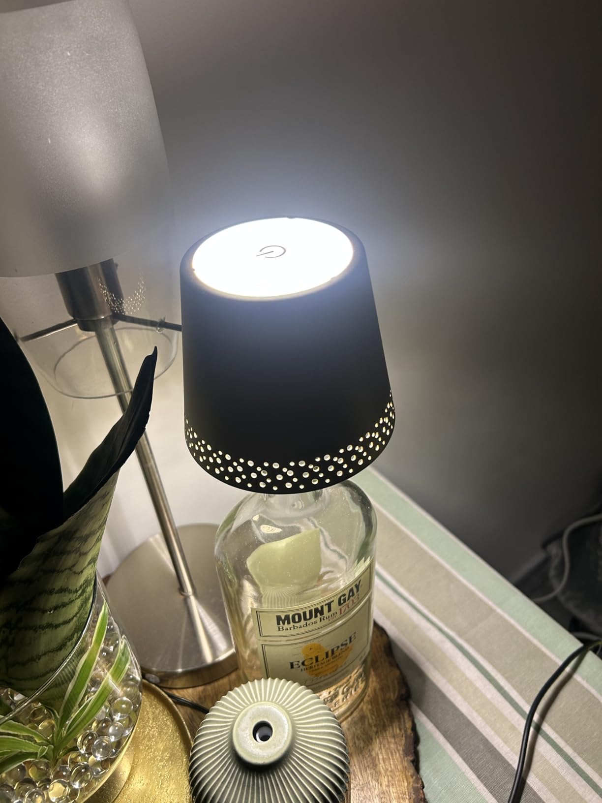 Aus Alt mach Wow - Flaschenlampe liebe ich