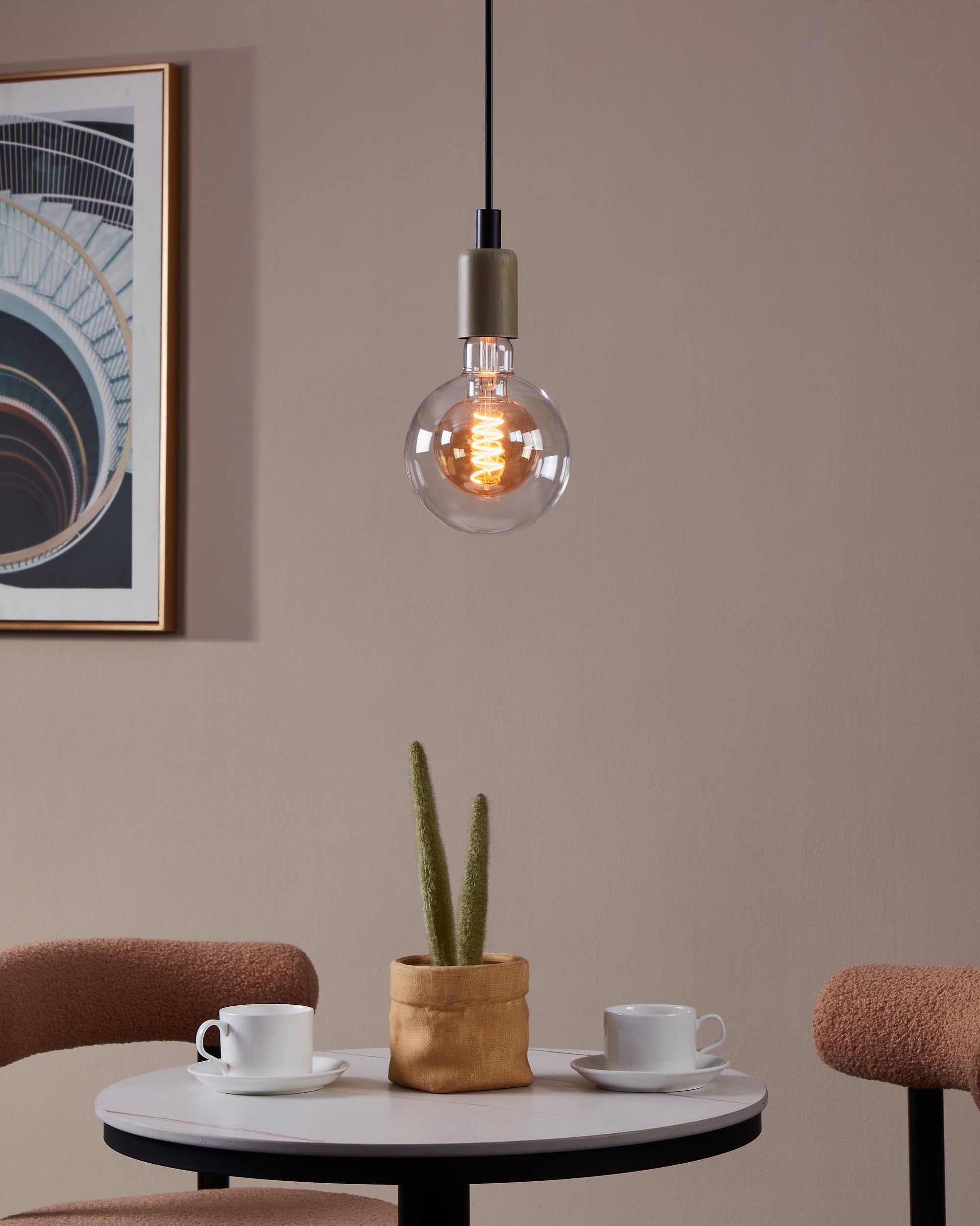 eglo-spiral-led-retro-gl-hbirne-g125-e27-big-size-dimmbar-amber-4w-200lm-2000k image 3